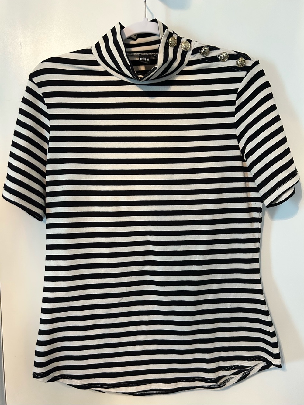 Simons Icone Striped Black and White Short Sleeve Top